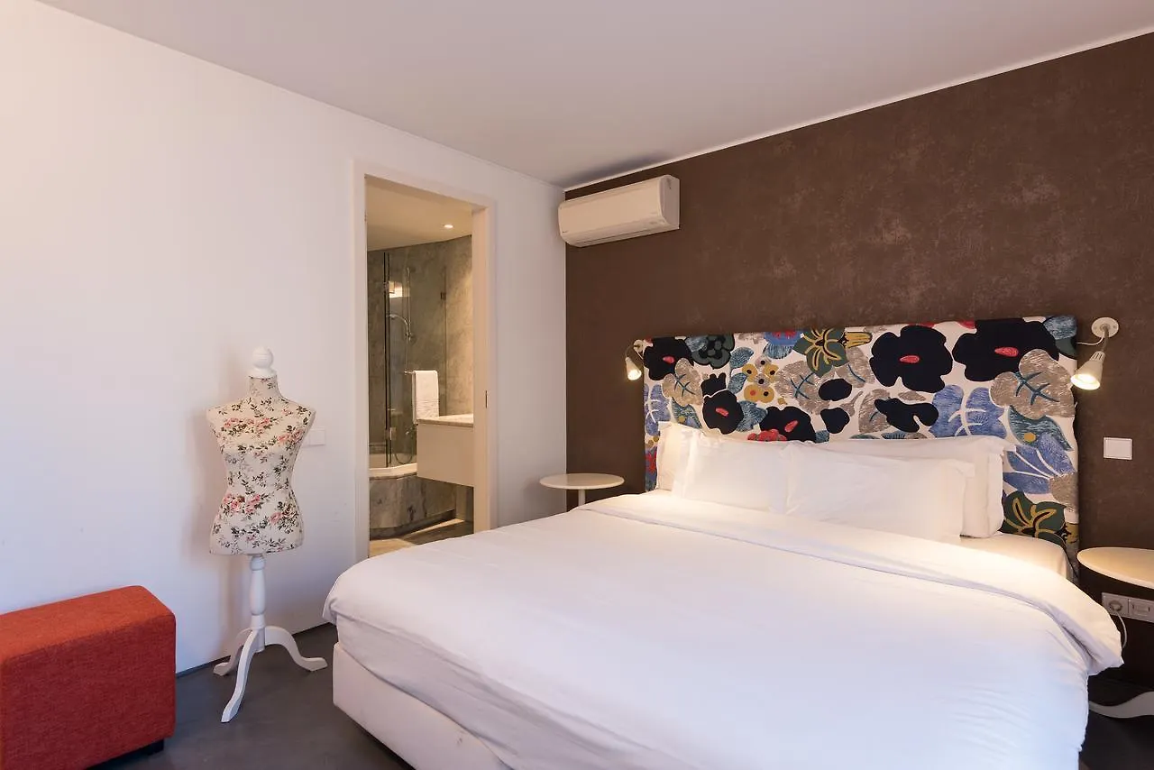 Apartments Pateo - Lisbon Lounge Suites 2*,